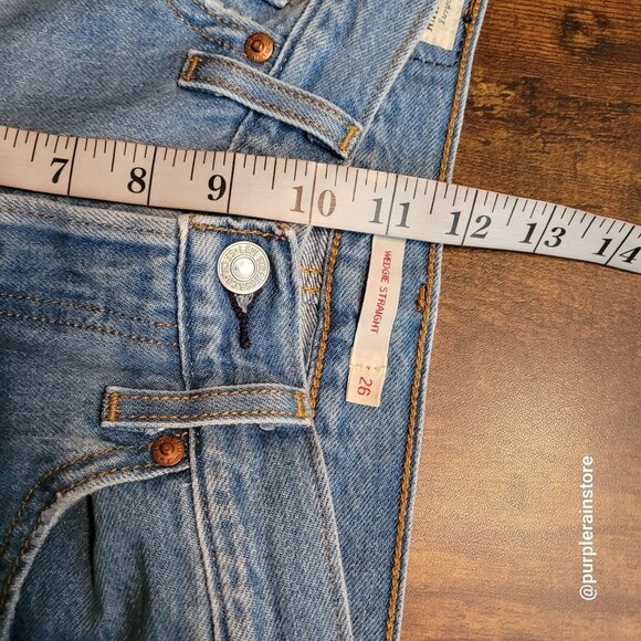 Levi's Premium Wedgie Straight Jeans 26 Button Fly Medium Light Wash Raw Hem - Picture 10 of 13